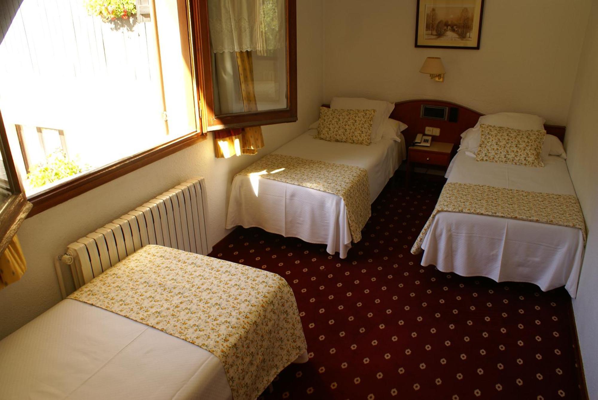 ארטיאס Hotel Edelweiss מראה חיצוני תמונה