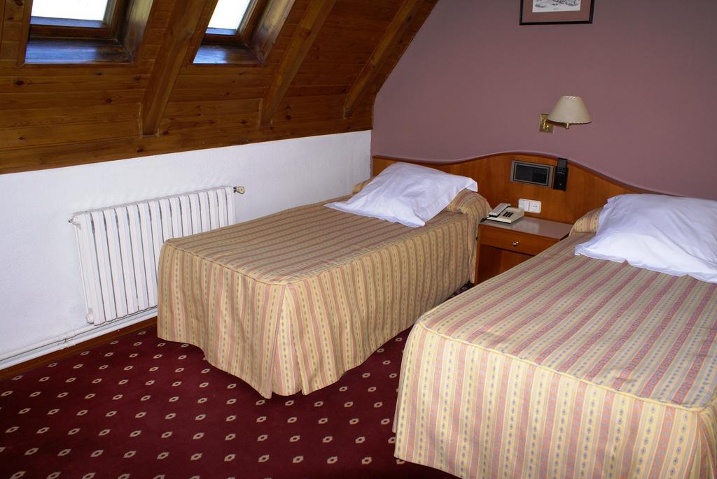 ארטיאס Hotel Edelweiss חדר תמונה
